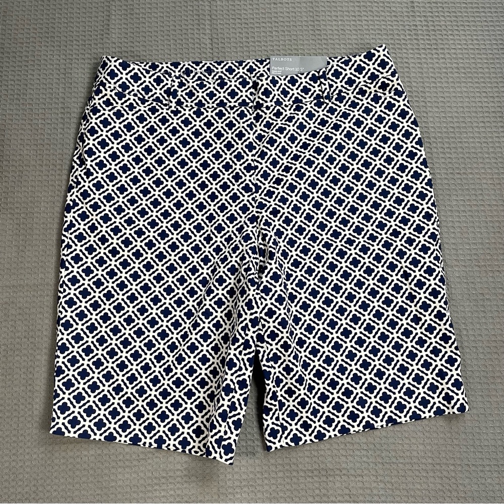 New Talbots Perfect Bermuda Shorts 12 Womens Stretch Chino Navy Blue Pattern